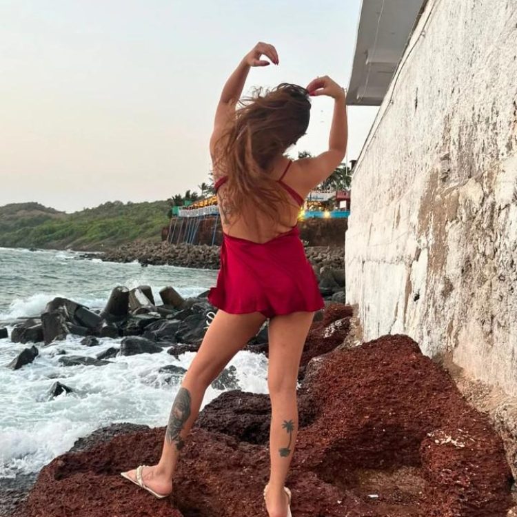 call-girls-in-laxmi-nagar